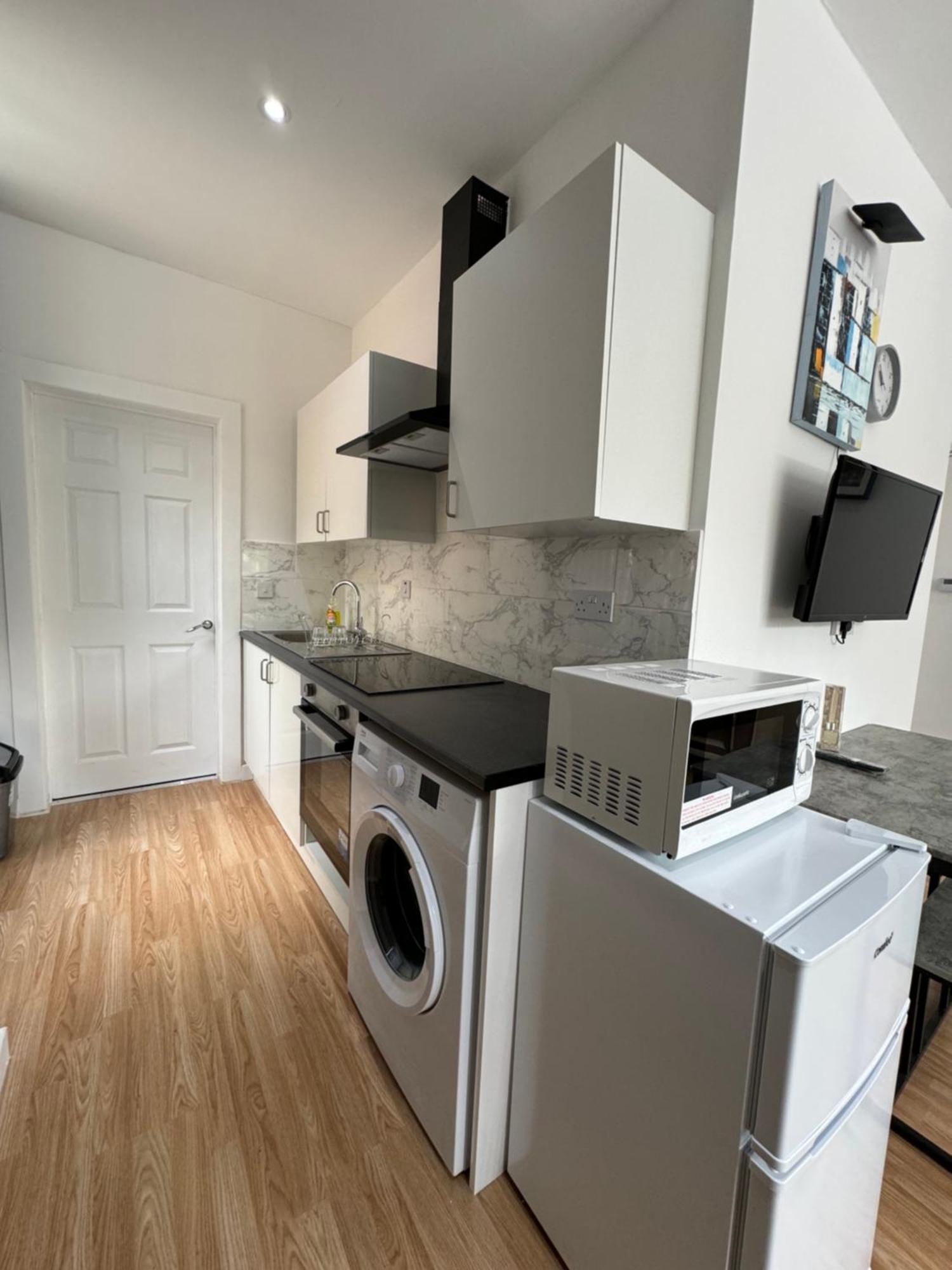 Mk Apartments, Chorlton, Manchester, Car Park Appartement